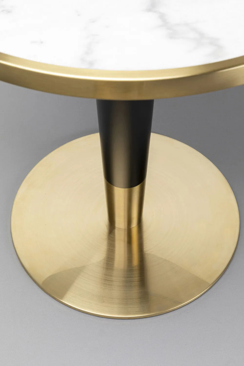 KARE Design Pöydät*Amalia Bistro Pöytä Marmori Ja Teräs Ø70cm