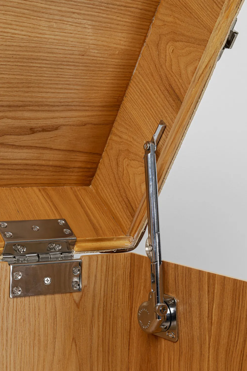 KARE Design Baarit*Bar Venezia Baarikaappi, Kermanvärinen