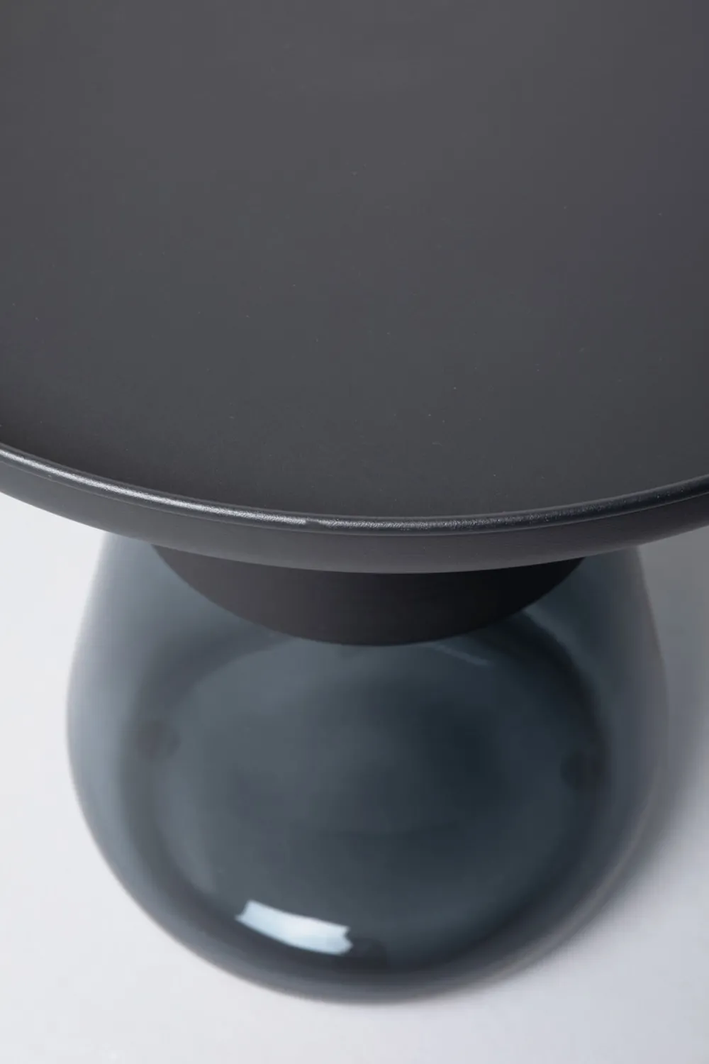 KARE Design Sohvapöydät|Olohuone*Bottiglia Smoke Sivupöytä, MustaØ50cm