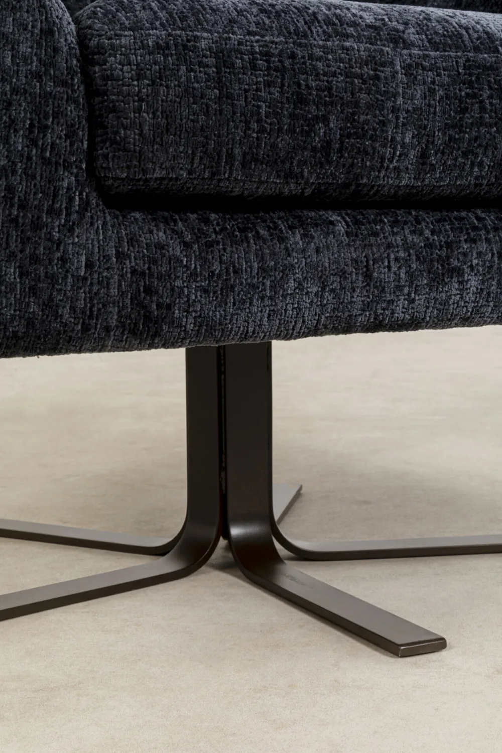 KARE Design Nojatuolit*Ciao Midnight Kääntyvä Nojatuoli