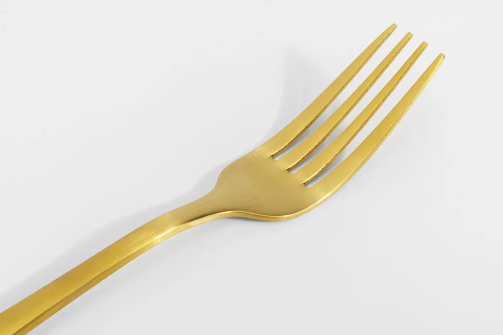 KARE Design Keittiö Ja Astiat*Cusina Aterimet Matta Kulta (16 Osaa)