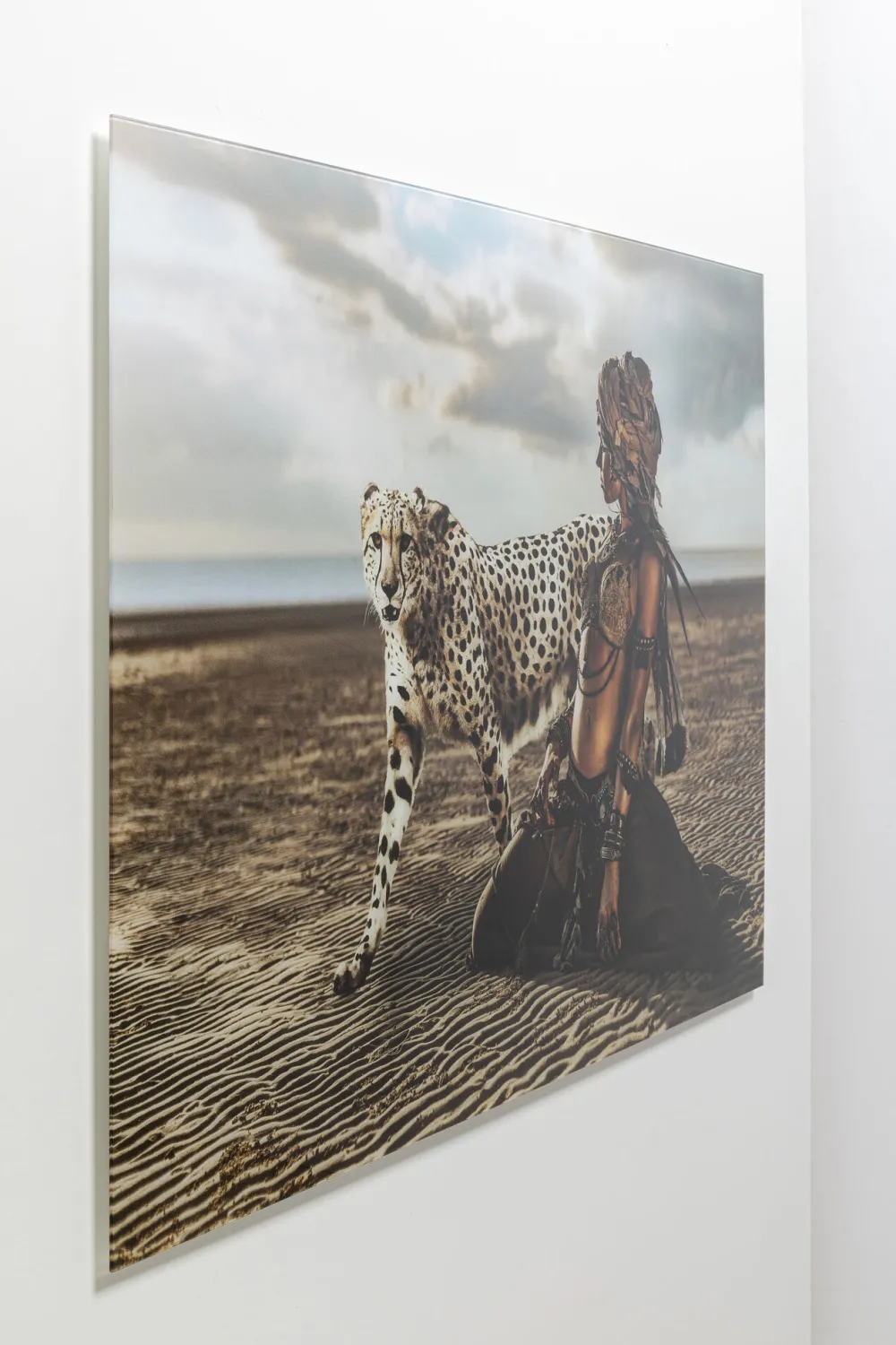 KARE Design Taulut|Olohuone*Desert Beauty, Pantteri Ja Nainen, Lasitaulu 150x100cm