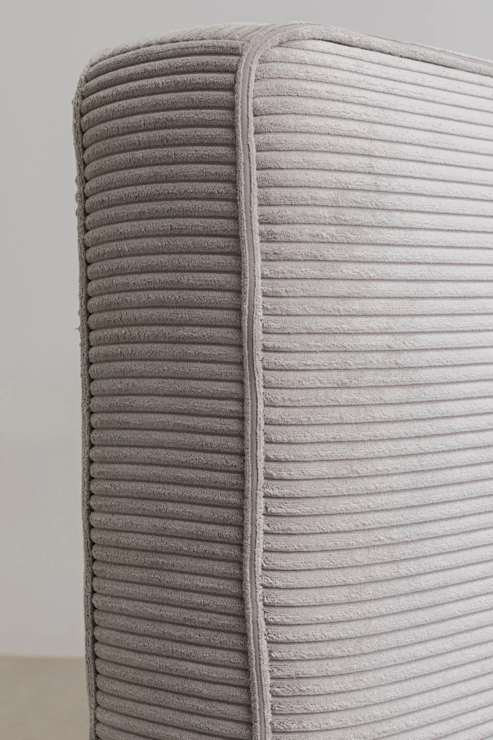 KARE Design Sängyt*East Side Sänky, Vakosamettia, Harmaa 160x200cm