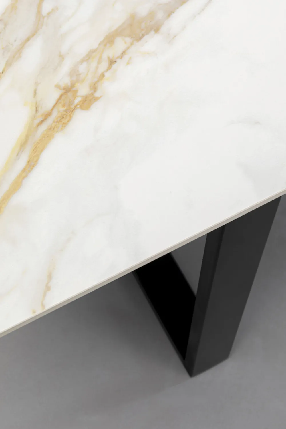 KARE Design Pöydät*Eternity Pöytä U-jalalla, Musta 160x80cm