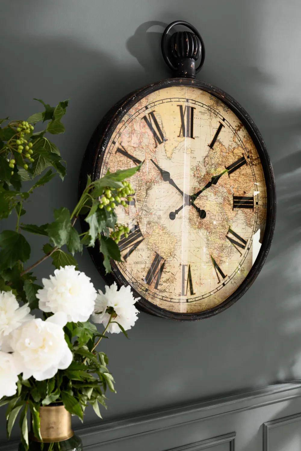 KARE Design Kellot*European Map Seinäkello 96cm