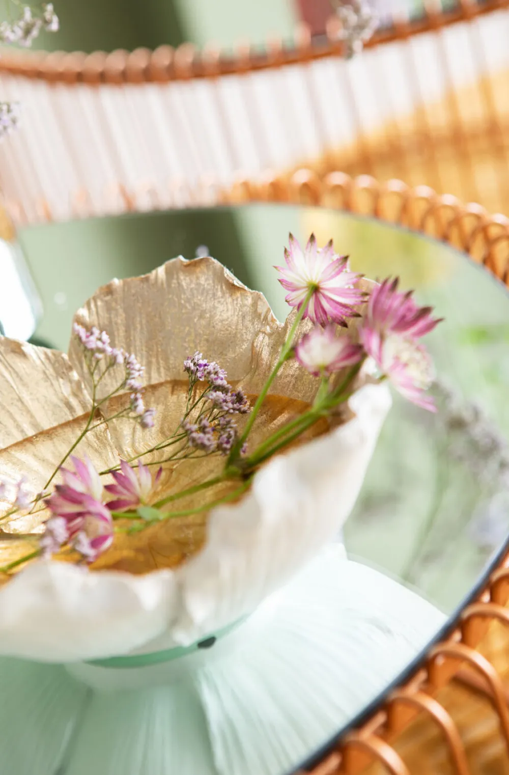 KARE Design Kulhot*Flower Bloom Deco Kulko, Kerma/kulta Ø20cm