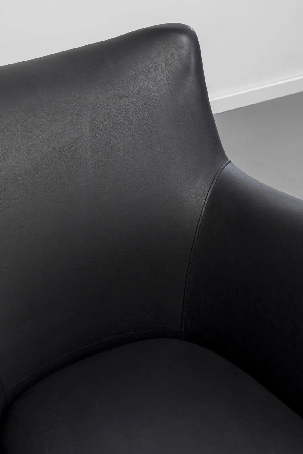 KARE Design Olohuone|Nojatuolit*Goldfinger Nojatuoli Nahkaa Musta