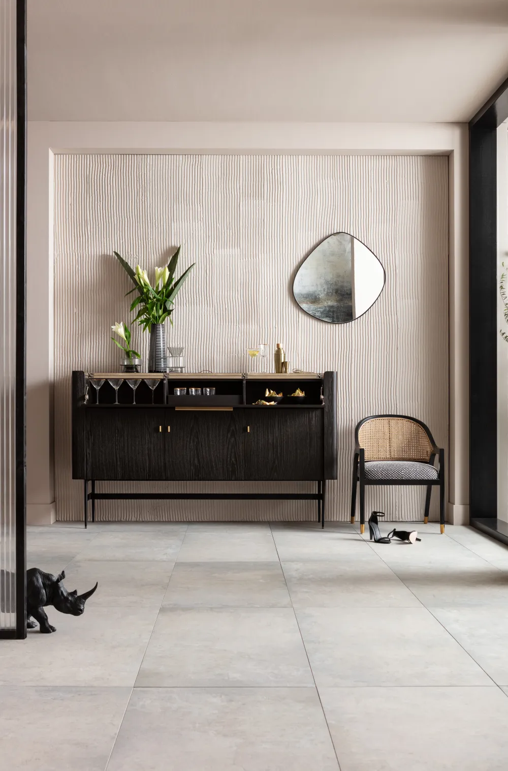 KARE Design Tuolit*Horizon Tuoli Käsinojilla