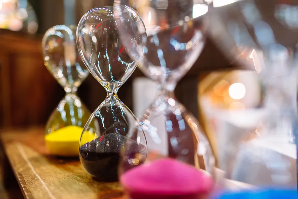 KARE Design Koriste-Esineet*Hourglass Timer Tiimalasi 20cm, Useita Värejä