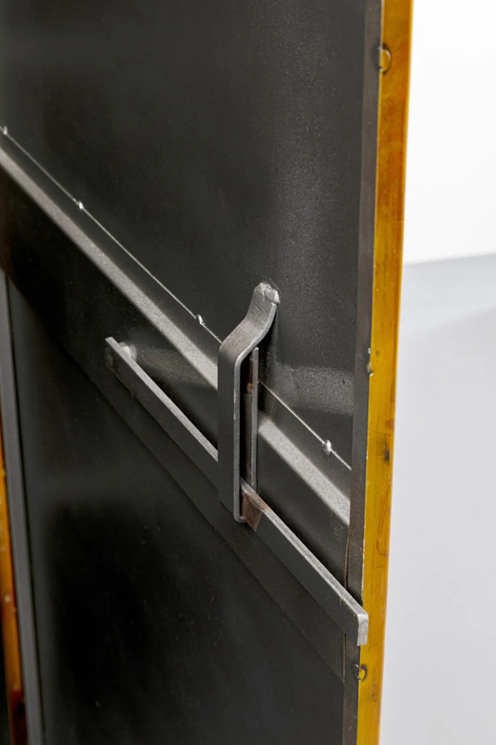 KARE Design Senkit|Lipastot*Locker Kassakaappi Kulta 66x152cm