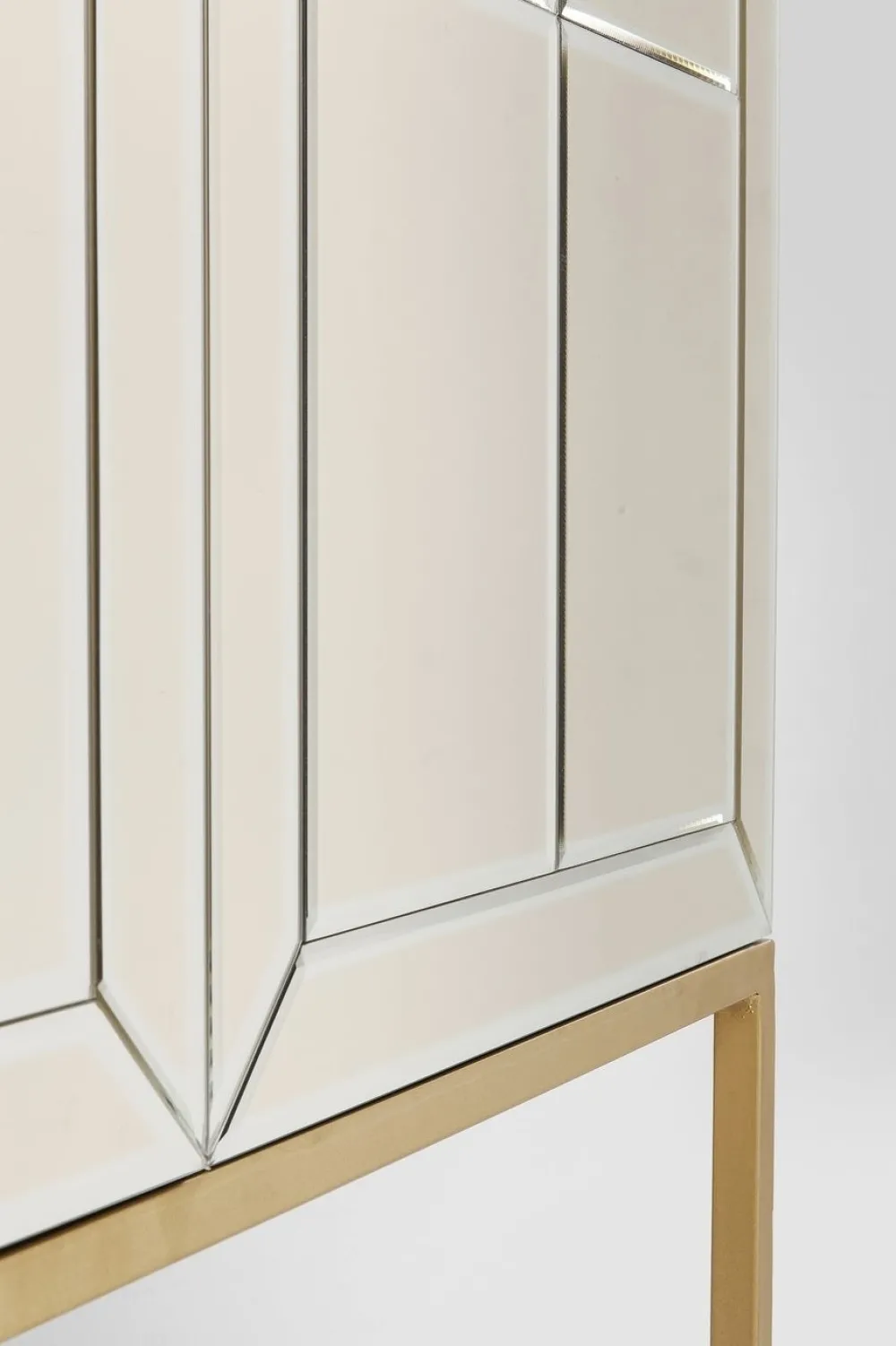 KARE Design Baarit*Luxury Pearl Baarikaappi 89x181cm, Peililasia