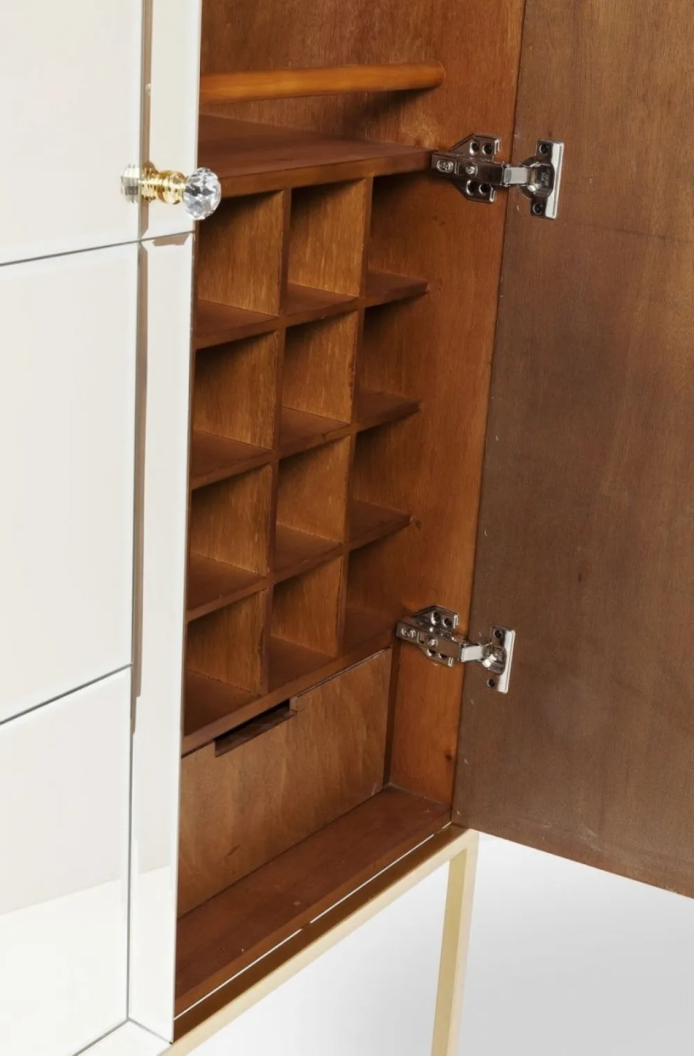 KARE Design Baarit*Luxury Pearl Baarikaappi 89x181cm, Peililasia