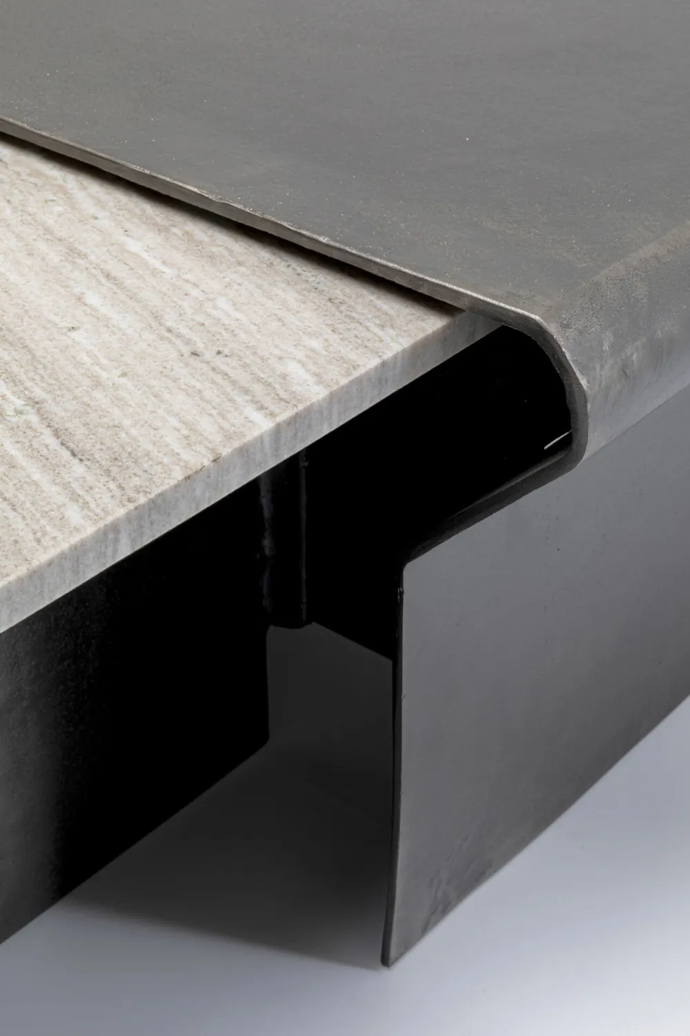 KARE Design Sohvapöydät*Montagna Sohvapöytä Marmoria Ja Metallia 142x70cm