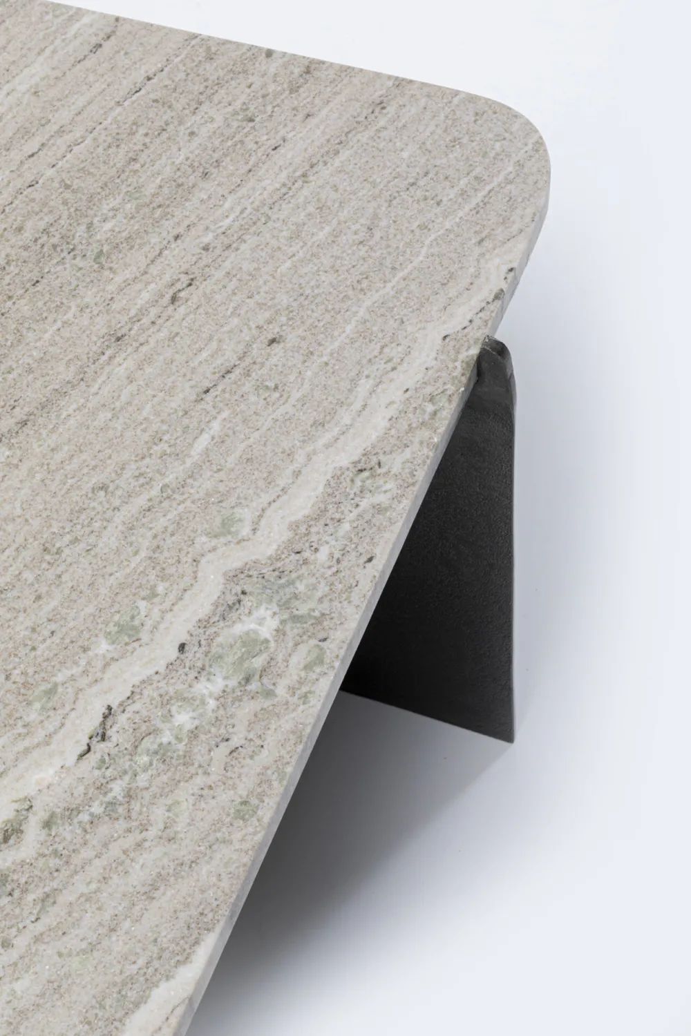 KARE Design Sohvapöydät*Montagna Sohvapöytä Marmoria Ja Metallia 142x70cm