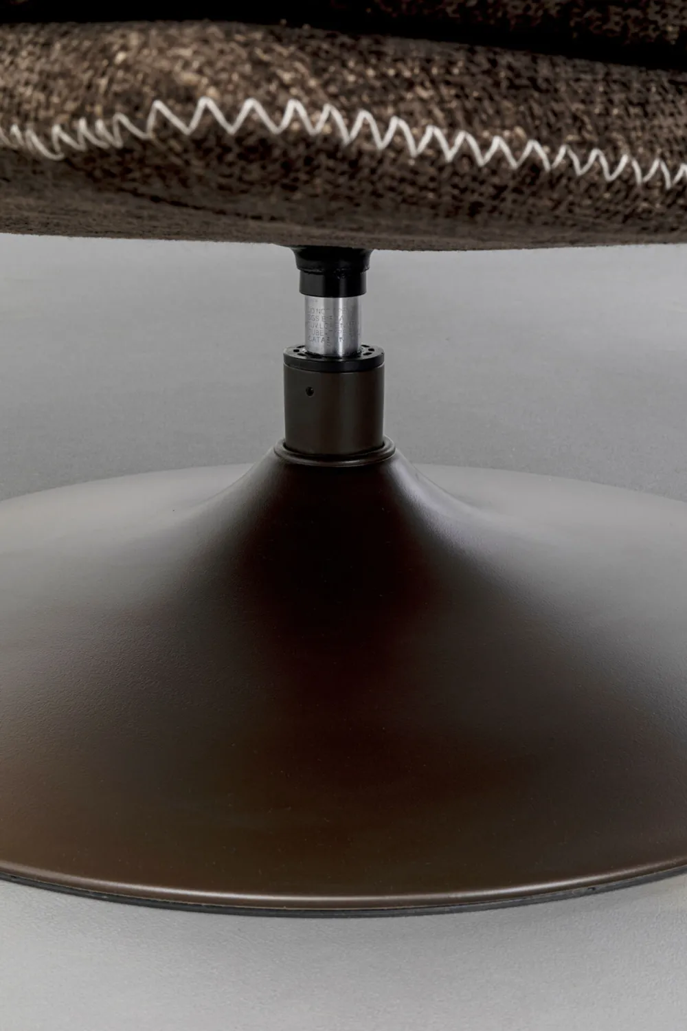 KARE Design Nojatuolit*Montreal Kääntyvä Nojatuoli + Rahi Ruskea