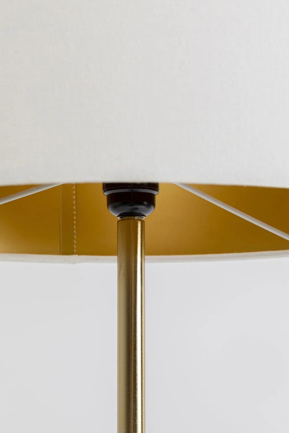 KARE Design Lattiavalaisimet*Posso Lattiavalaisin Sivupöydällä155cm