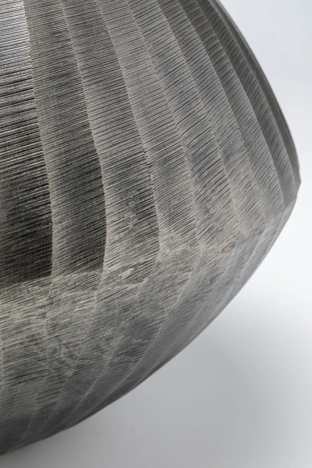 KARE Design Maljakot*Sacramento Carving Deko Maljakko, Antiikin Hopea 30cm