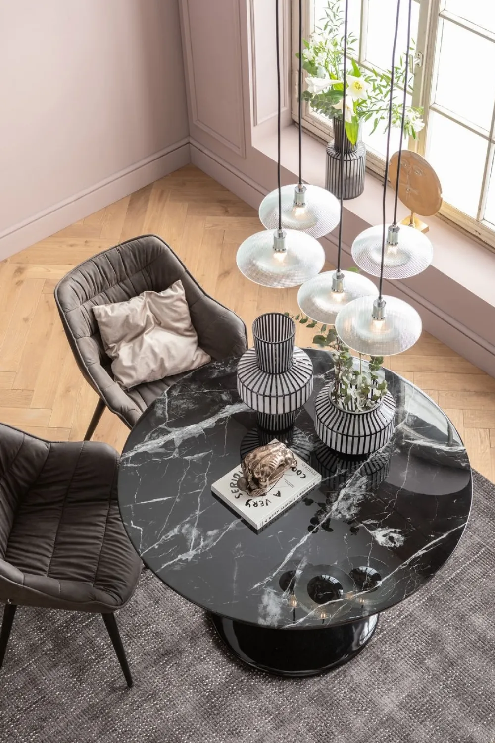 KARE Design Pöydät*Solo Marble Pöytä, Musta Ø110cm