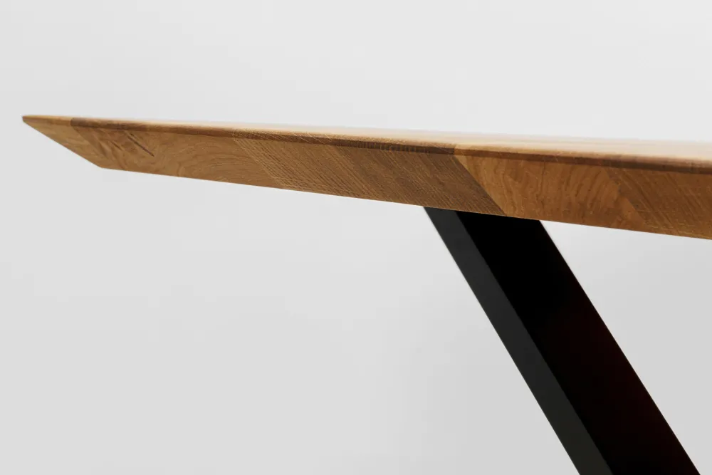 KARE Design Pöydät*Symphony Ruokapöytä -tammi, Musta Ristikkojalka 200x100cm