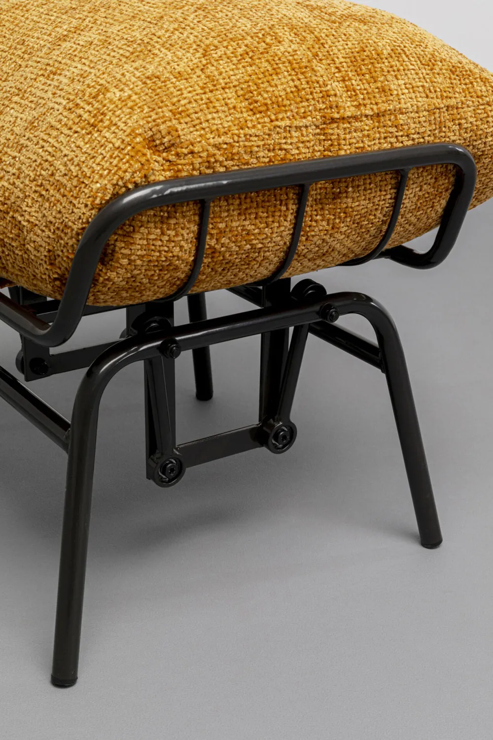 KARE Design Olohuone|Nojatuolit*Vienna Kääntyvä Nojatuoli + Rahi Keltainen