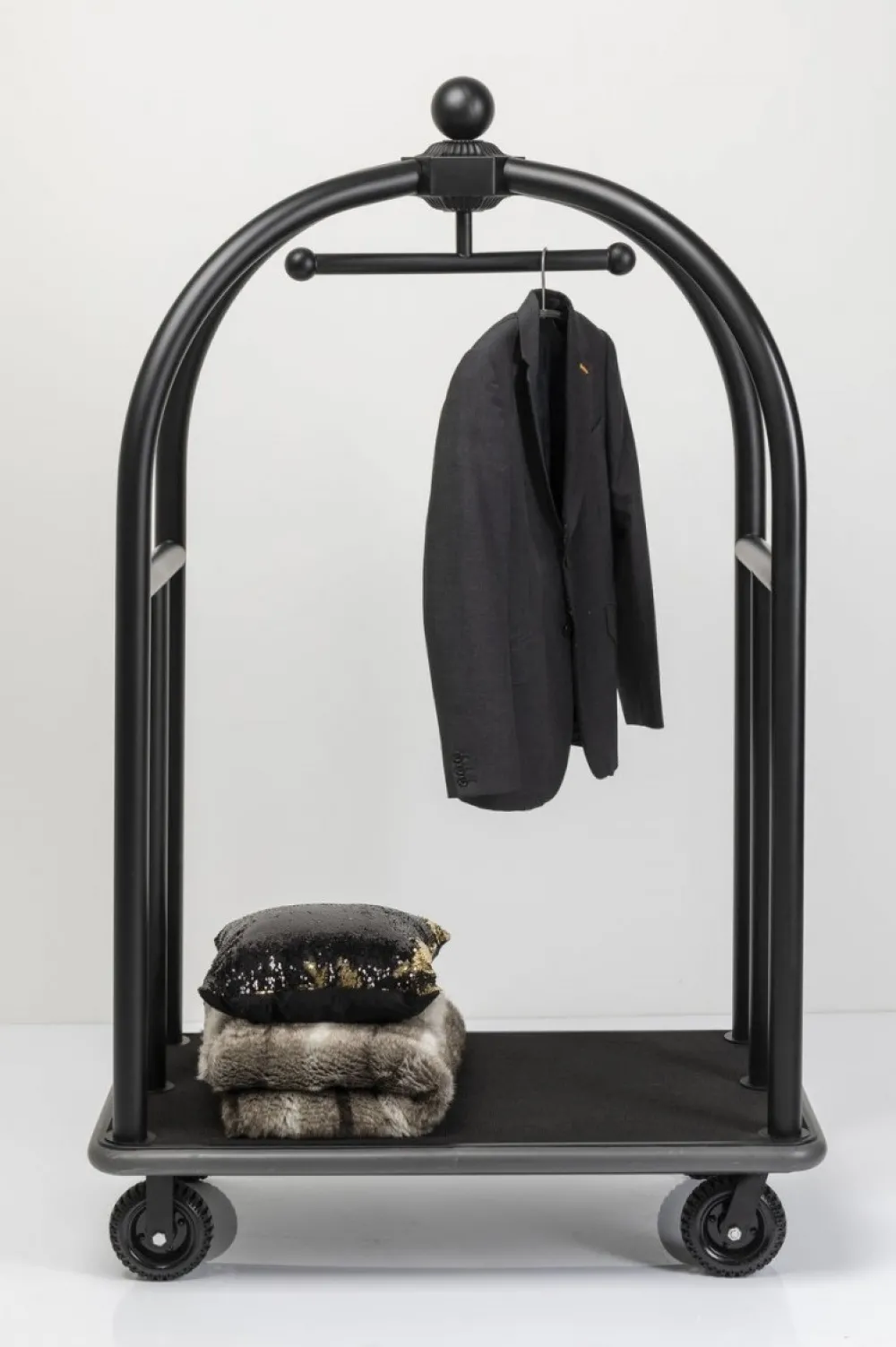 KARE Design Jalalliset Vaatenaulakot*VIP Baggage Trolley Vegas Matkalaukkuvaunu, Matta Musta