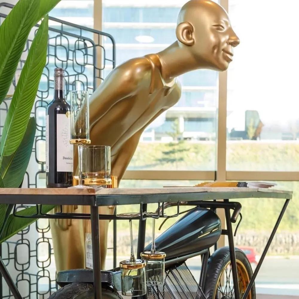 KARE Design Jalalliset Koriste-Esineet*Welcome Guests Big Koriste-esine, Patsas, Kulta