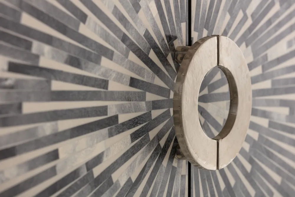 KARE Design Baarit*Zoom Baarikaappi - Pyöreä Muoto, Mustavalkoinen 100x160cm